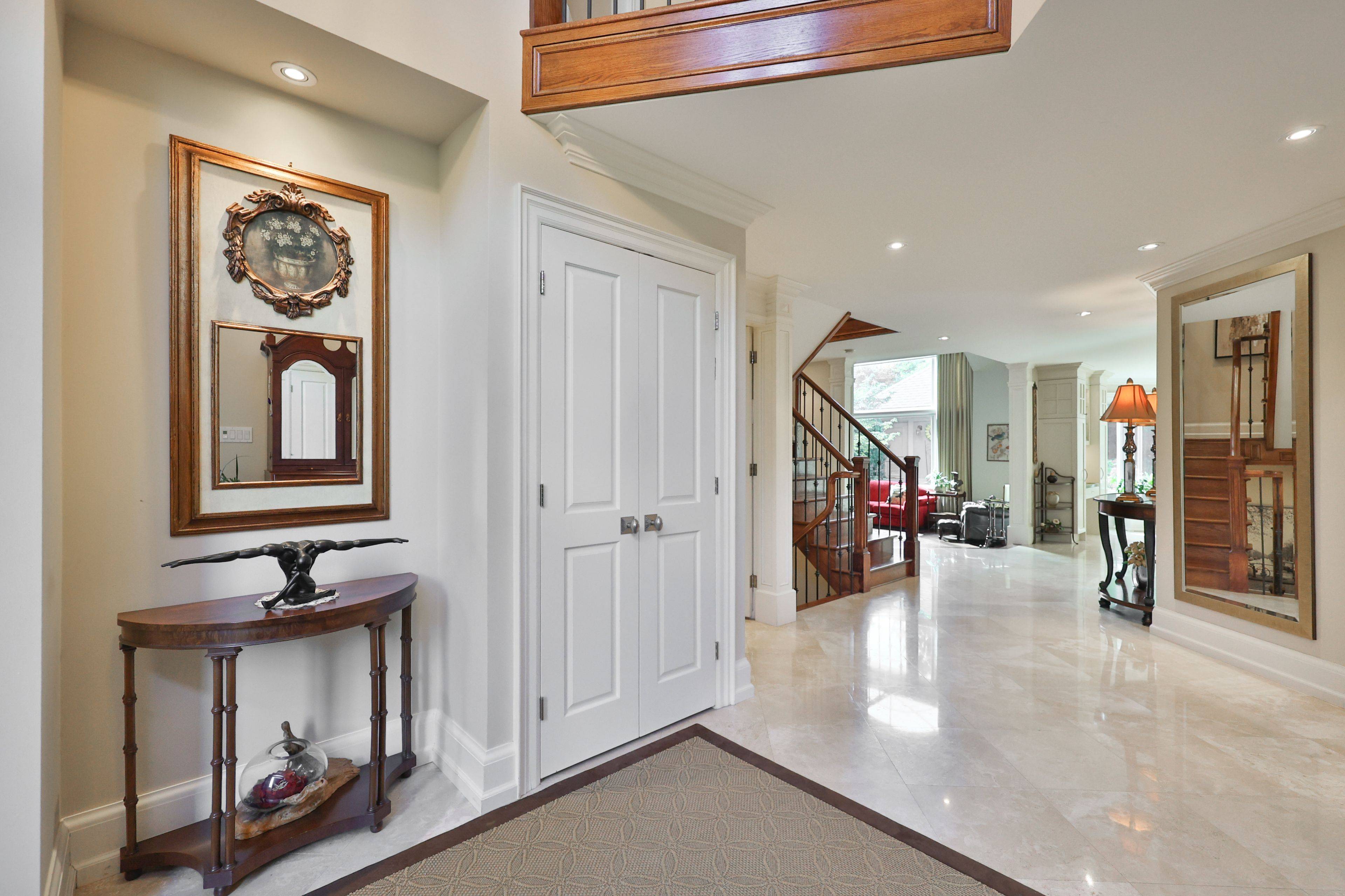 342 Pomona AVE, Burlington, ON L7N 1T5