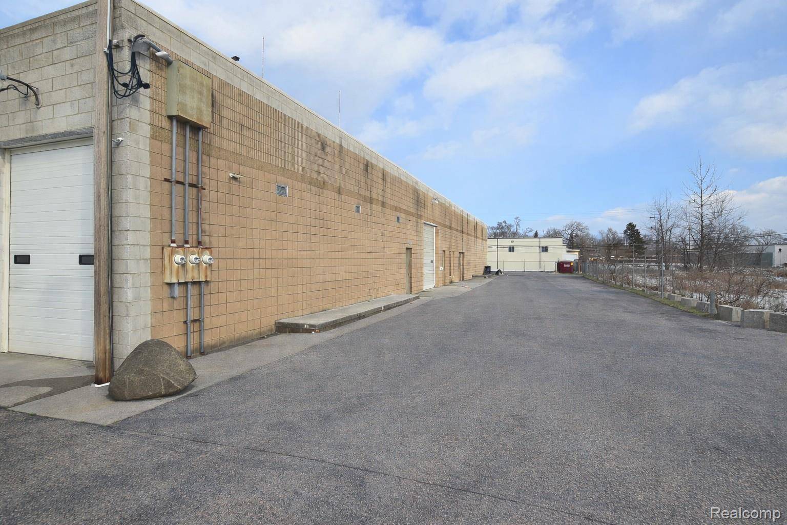 5848 Hubbard ST, Garden City, MI 48135