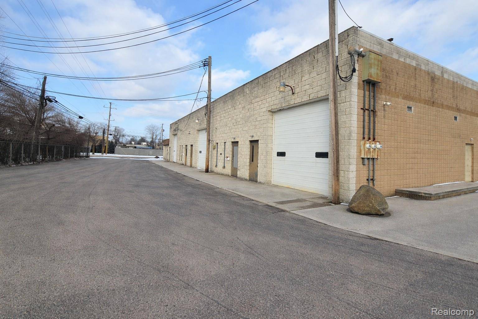 5848 Hubbard ST, Garden City, MI 48135