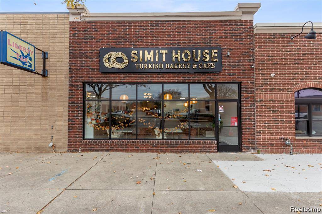 29530 Ford RD, Garden City, MI 48135