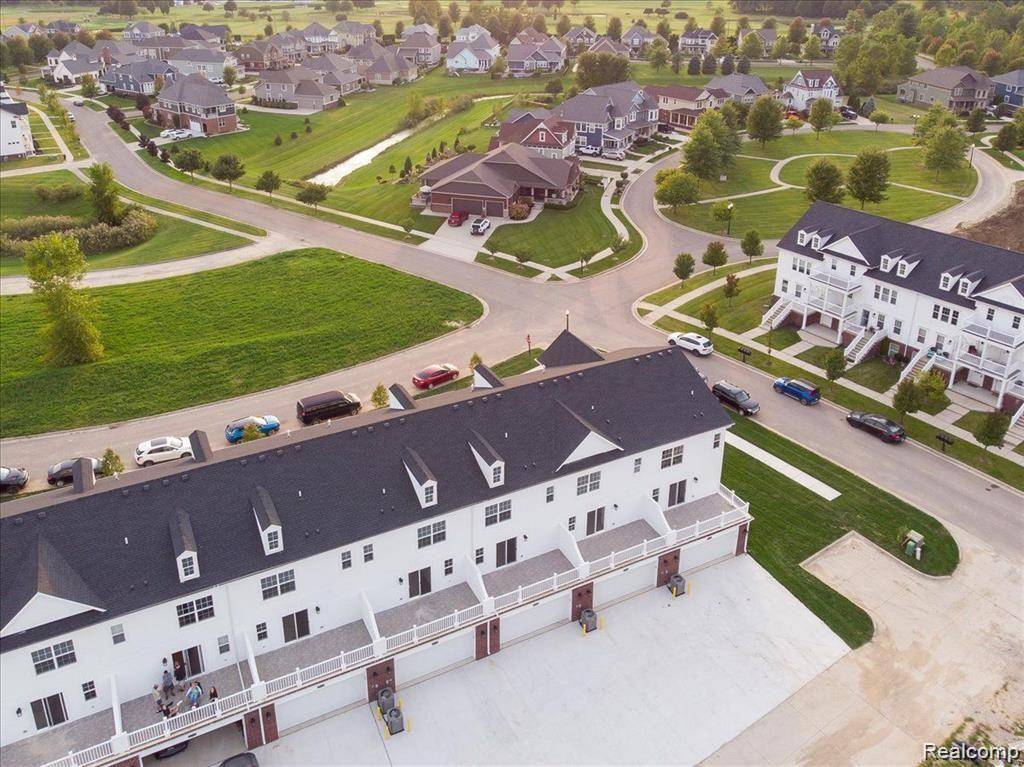 53750 SPRINGDALE ST, Macomb Township, MI 48042