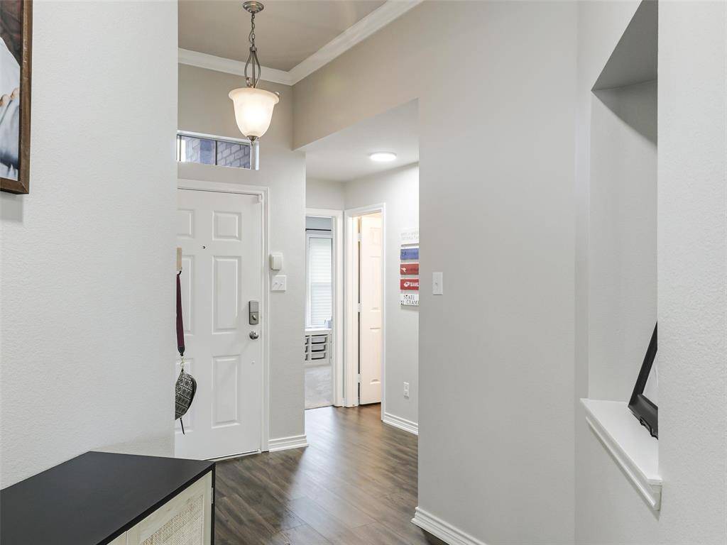 5817 Brookside Drive, Denton, TX 76226