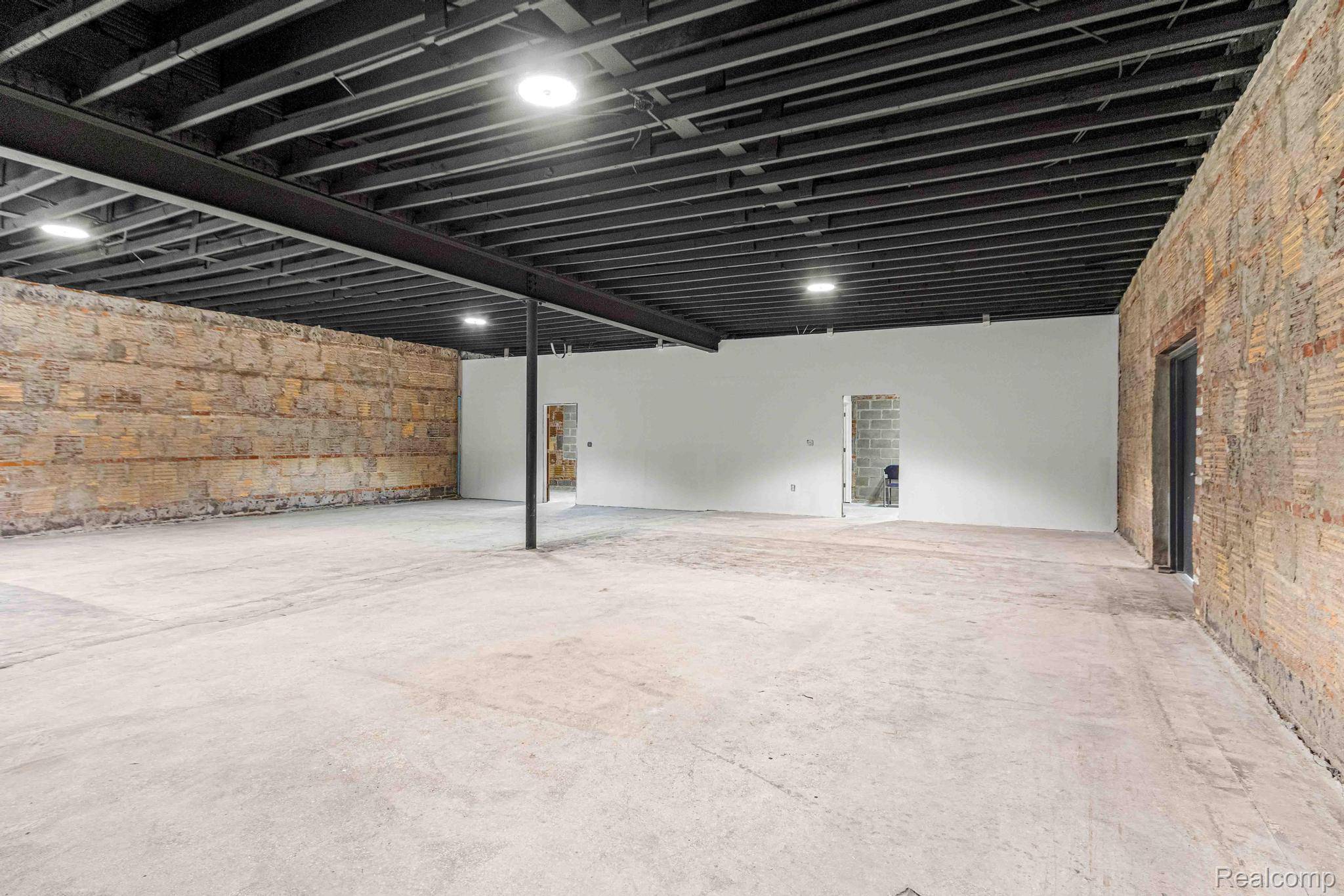 1021 E State Fair, Detroit, MI 48203