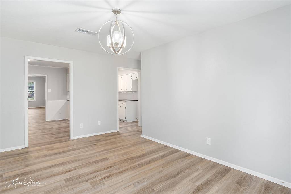 3050 Lone Oak Drive, Shreveport, LA 71118