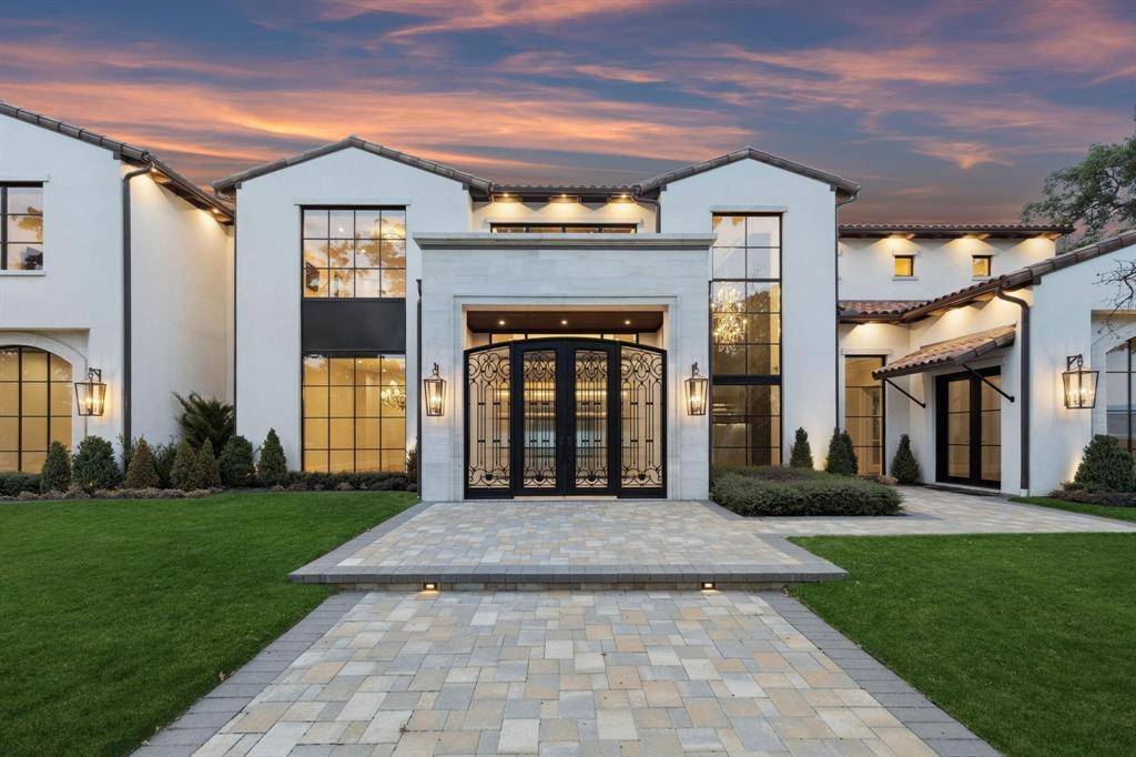 1609 Meandering Way Drive, Westlake, TX 76262