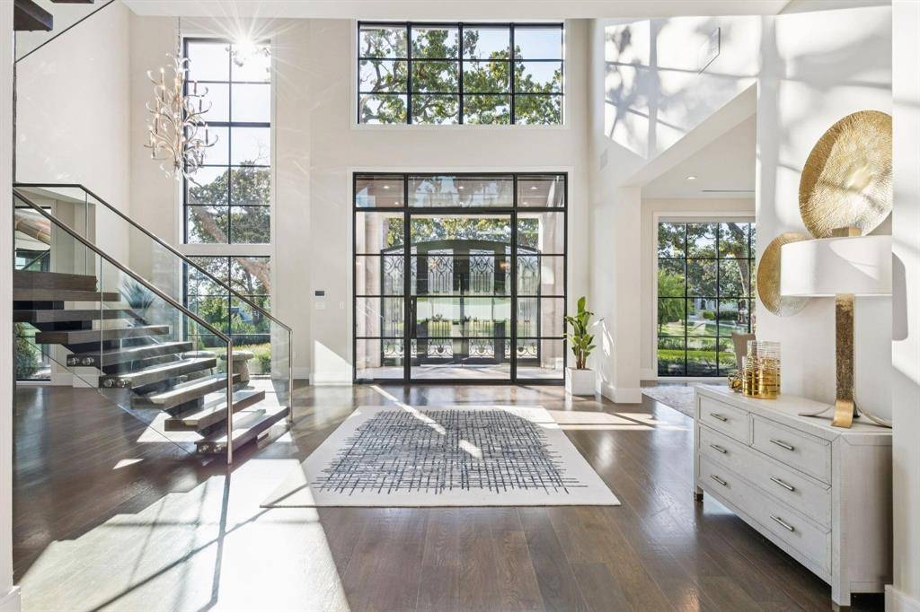 1609 Meandering Way Drive, Westlake, TX 76262