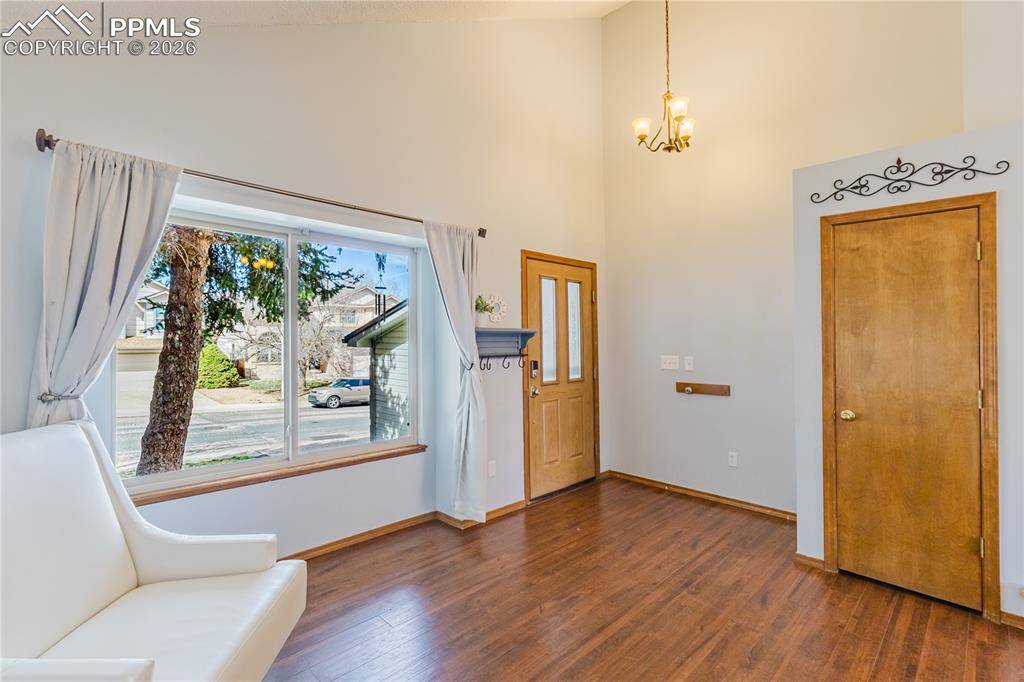 6910 Sproul LN, Colorado Springs, CO 80918