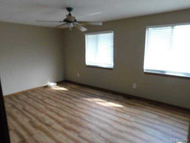 48576 SUGARBUSH RD #59, Chesterfield Township, MI 48047