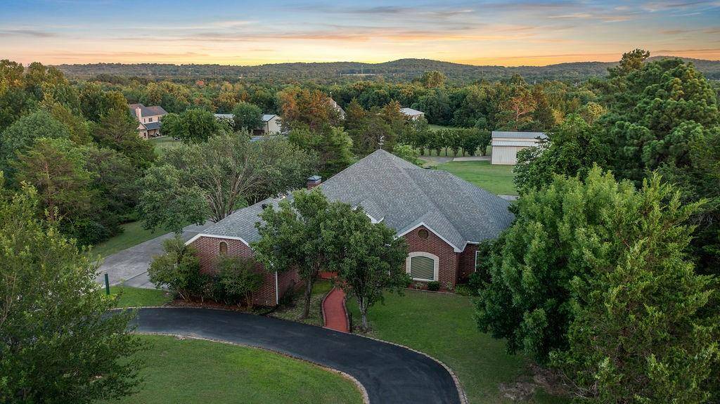 106 Glenwood Drive, Denison, TX 75020