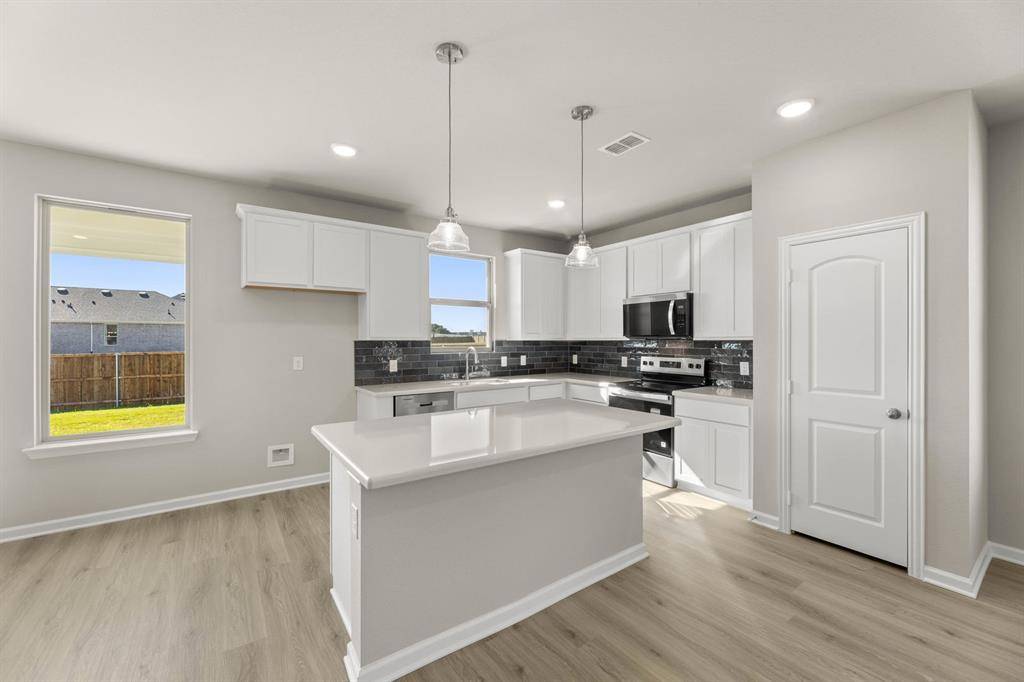 106 Drovers Drive, Cleburne, TX 76031