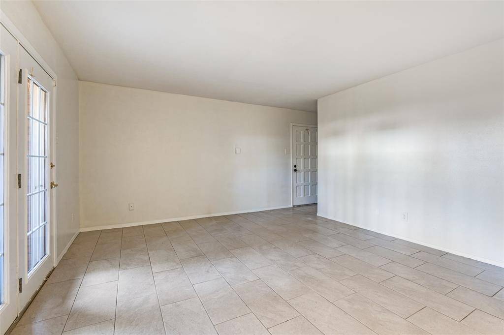 2805 Lineville Drive #108, Farmers Branch, TX 75234