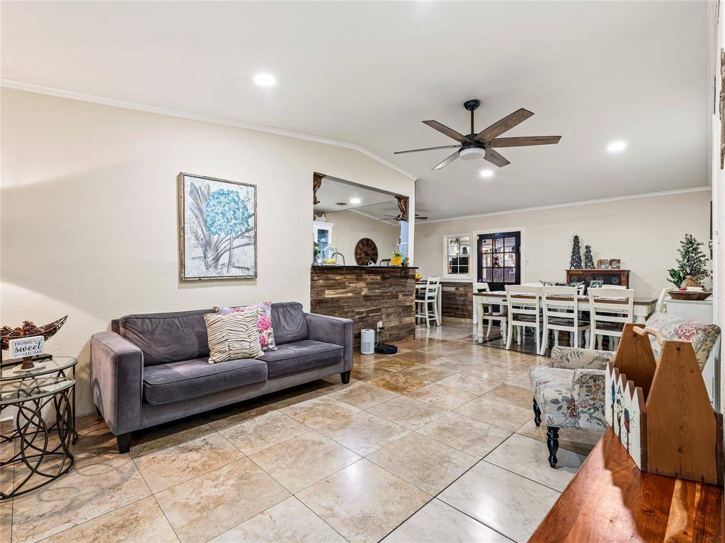 8616 Flicker Lane, Dallas, TX 75238