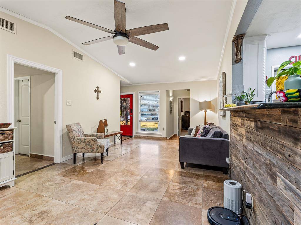 8616 Flicker Lane, Dallas, TX 75238