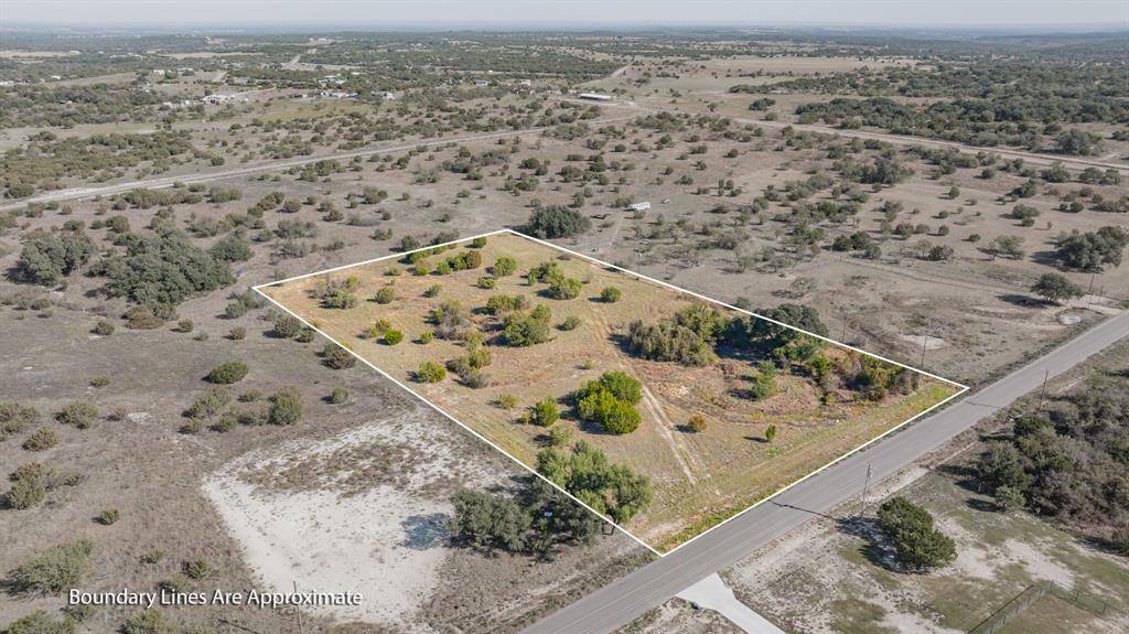 121 Gilmore Court, Lipan, TX 76462