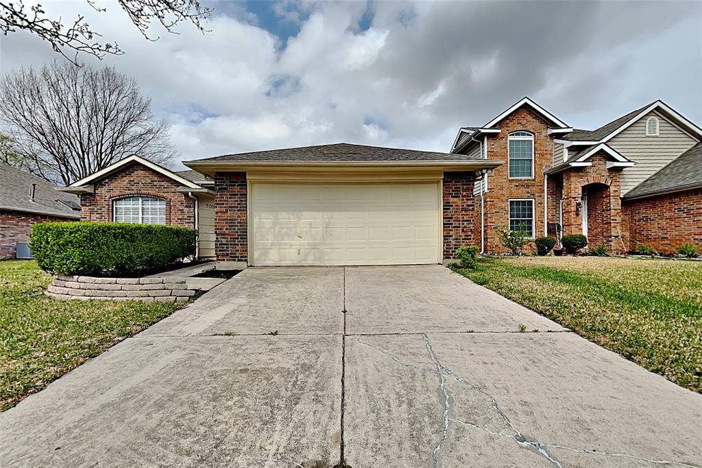 700 Teakwood Drive, Flower Mound, TX 75028