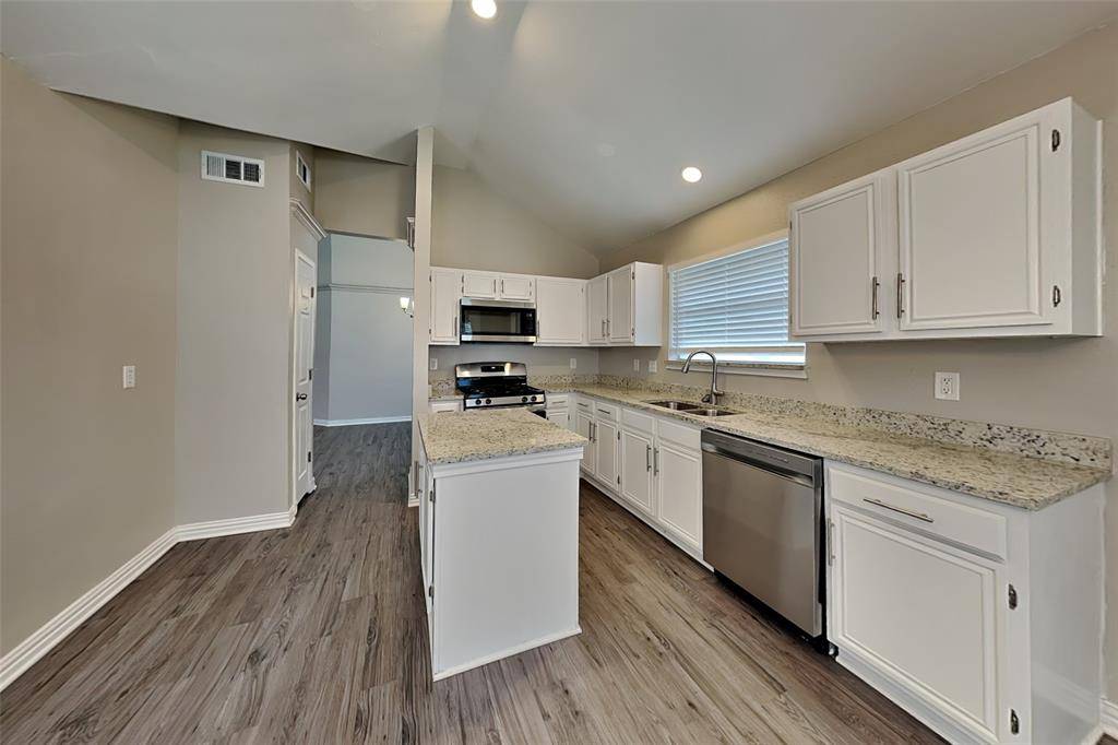 700 Teakwood Drive, Flower Mound, TX 75028