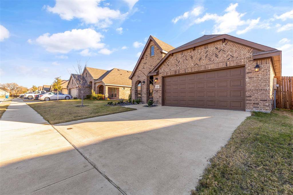 117 Cheryl Drive, Keene, TX 76059