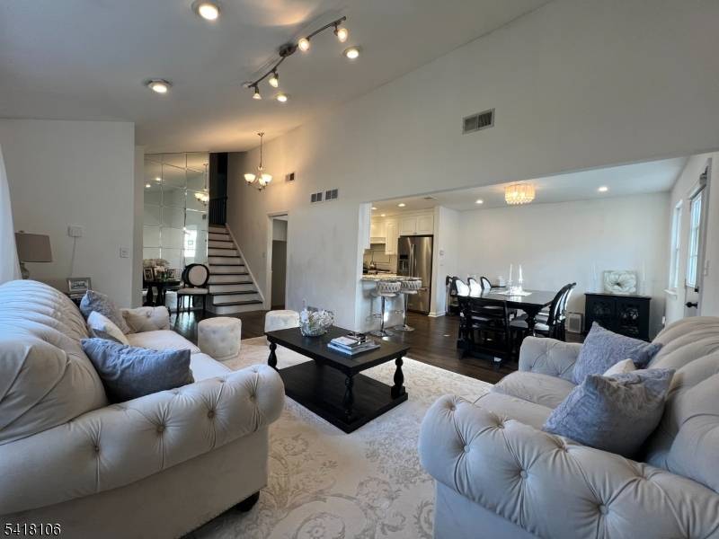 521 Hamburg Tpke #A, Pompton Lakes Boro, NJ 07442