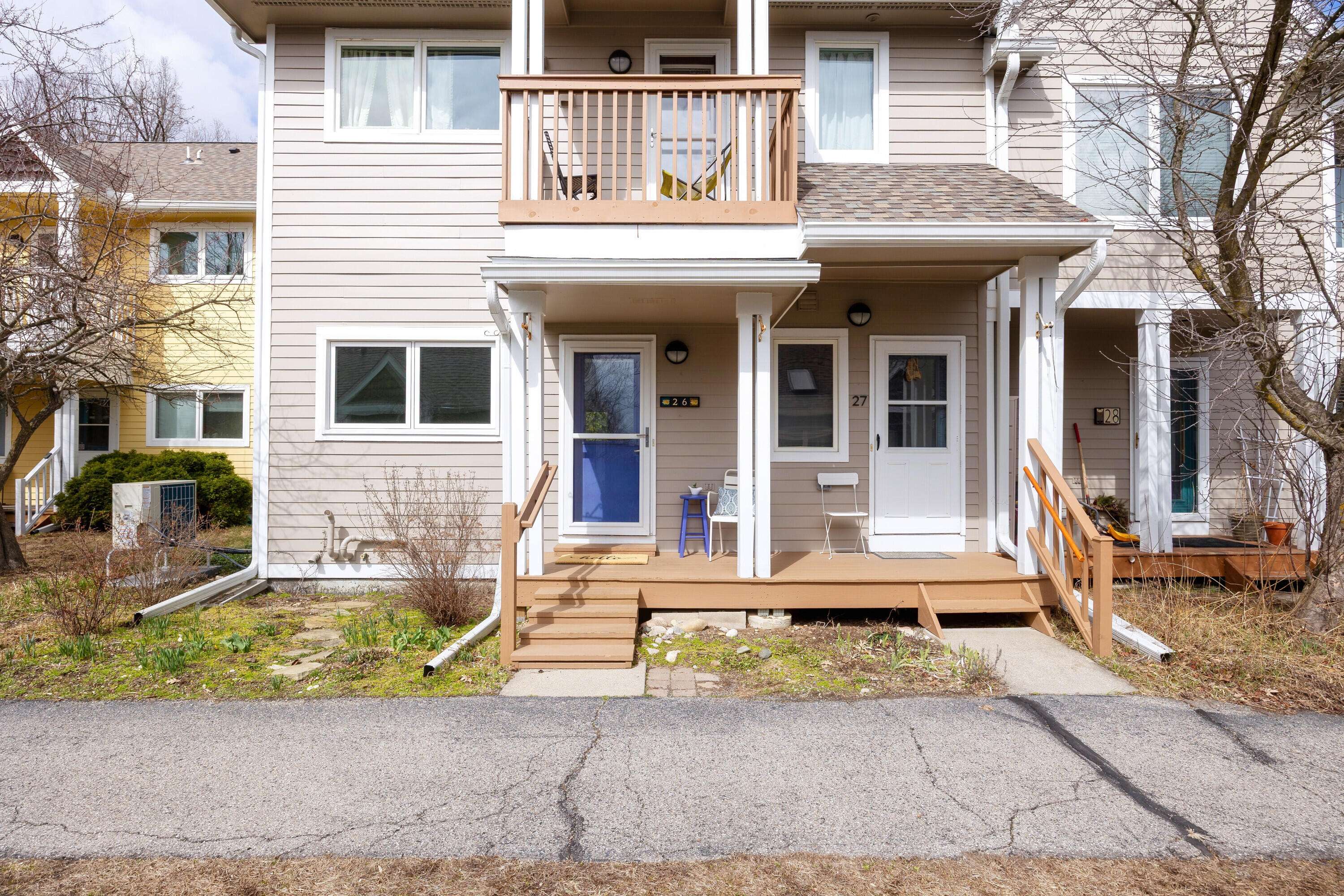 424 Little Lake DR #26, Scio Twp, MI 48103