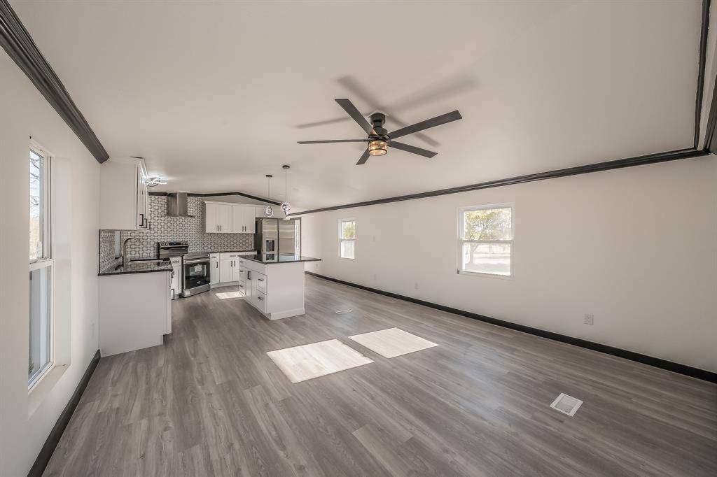 109 Hawkins Way, New Fairview, TX 76078