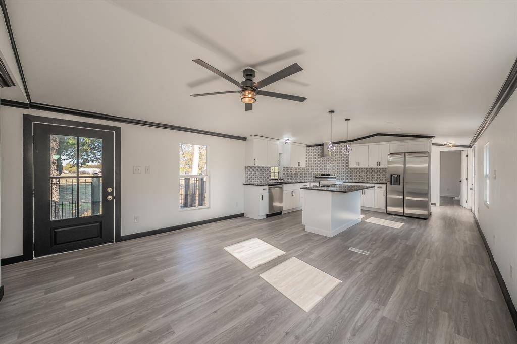 109 Hawkins Way, New Fairview, TX 76078