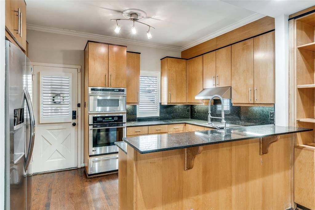 6306 Bandera #A, Dallas, TX 75225