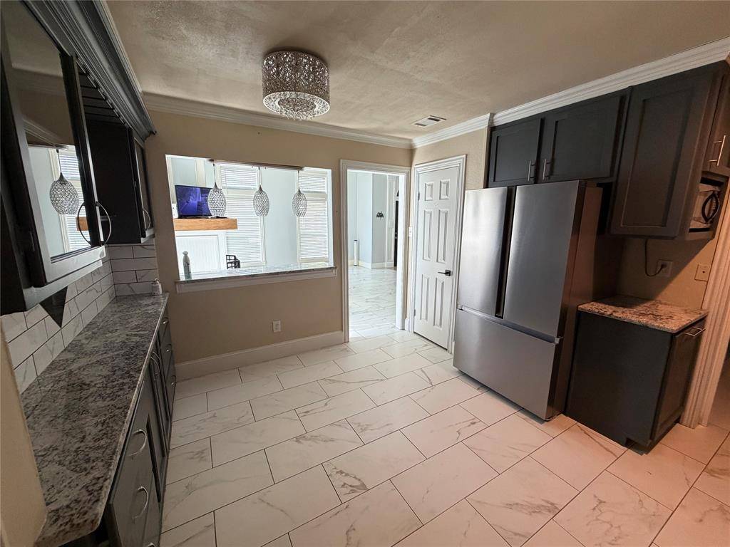 4216 Phoenix Drive, Carrollton, TX 75010