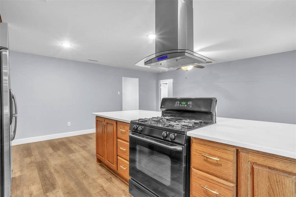 111 Skylark Street, Mesquite, TX 75149