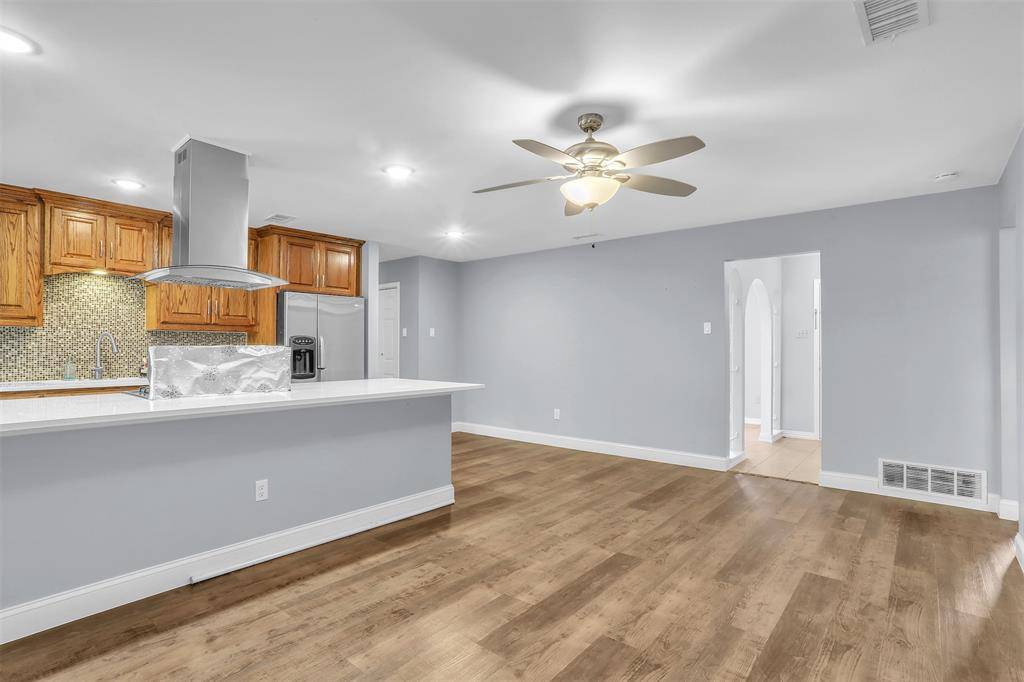 111 Skylark Street, Mesquite, TX 75149