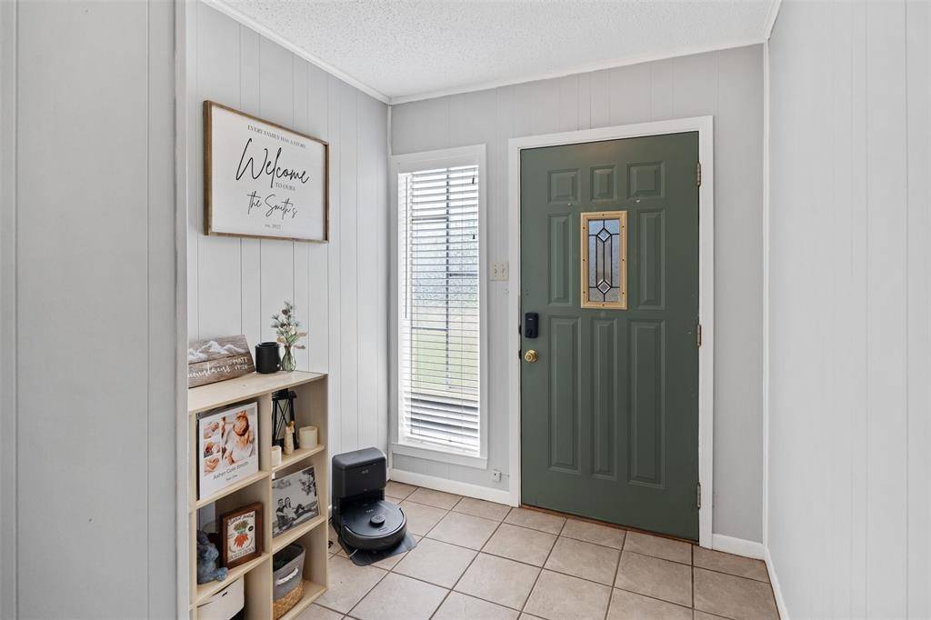 529 E Kempner, Mabank, TX 75147