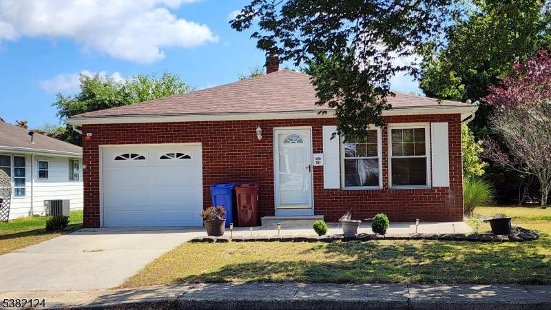 151 Guadeloupe Dr, Toms River Township, NJ 08757