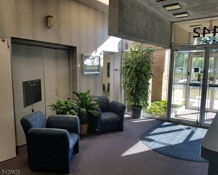 1442 Broad St, Bloomfield Twp., NJ 07003
