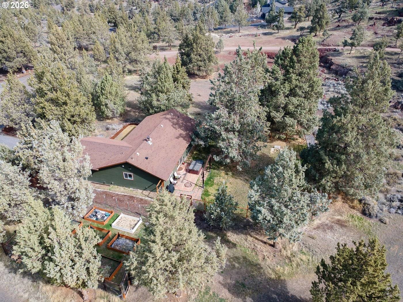6446 NW LYNCH LN, Redmond, OR 97756