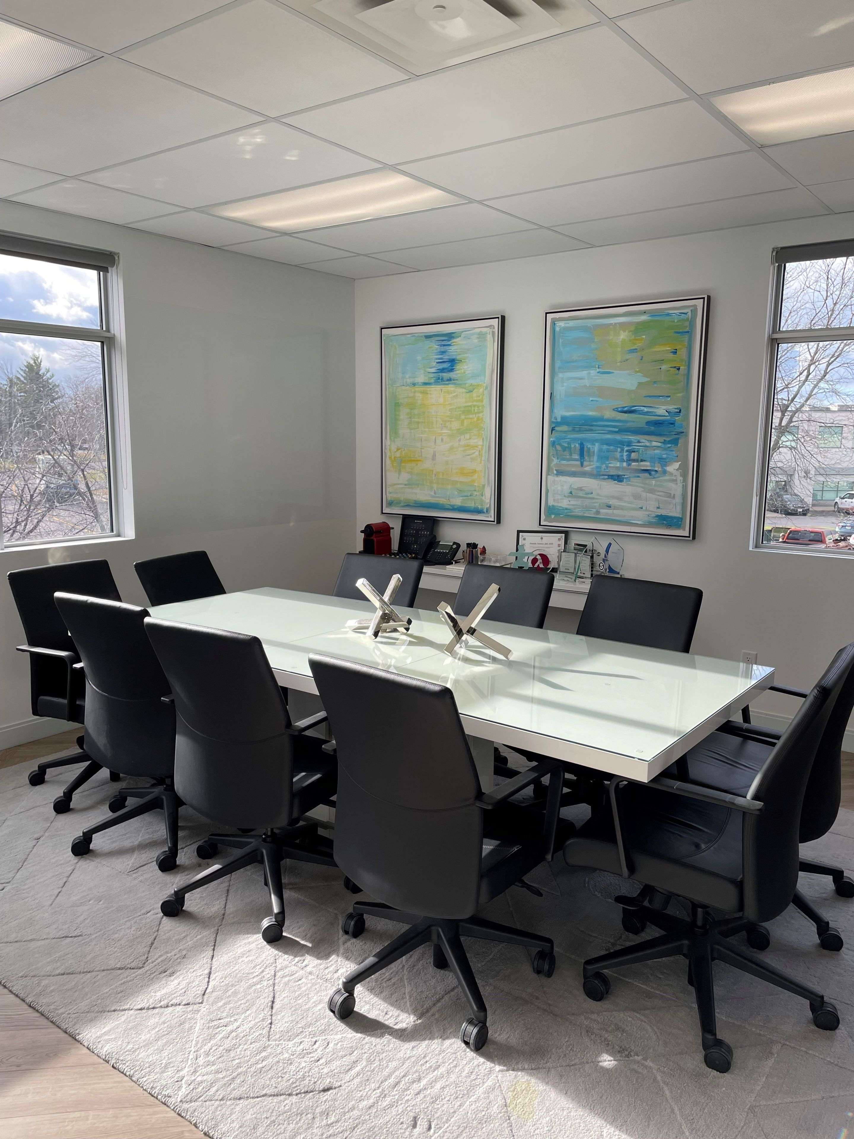 28 Deakin ST #201, Country Place - Pineglen - Crestview And Area, ON K2E 8B7