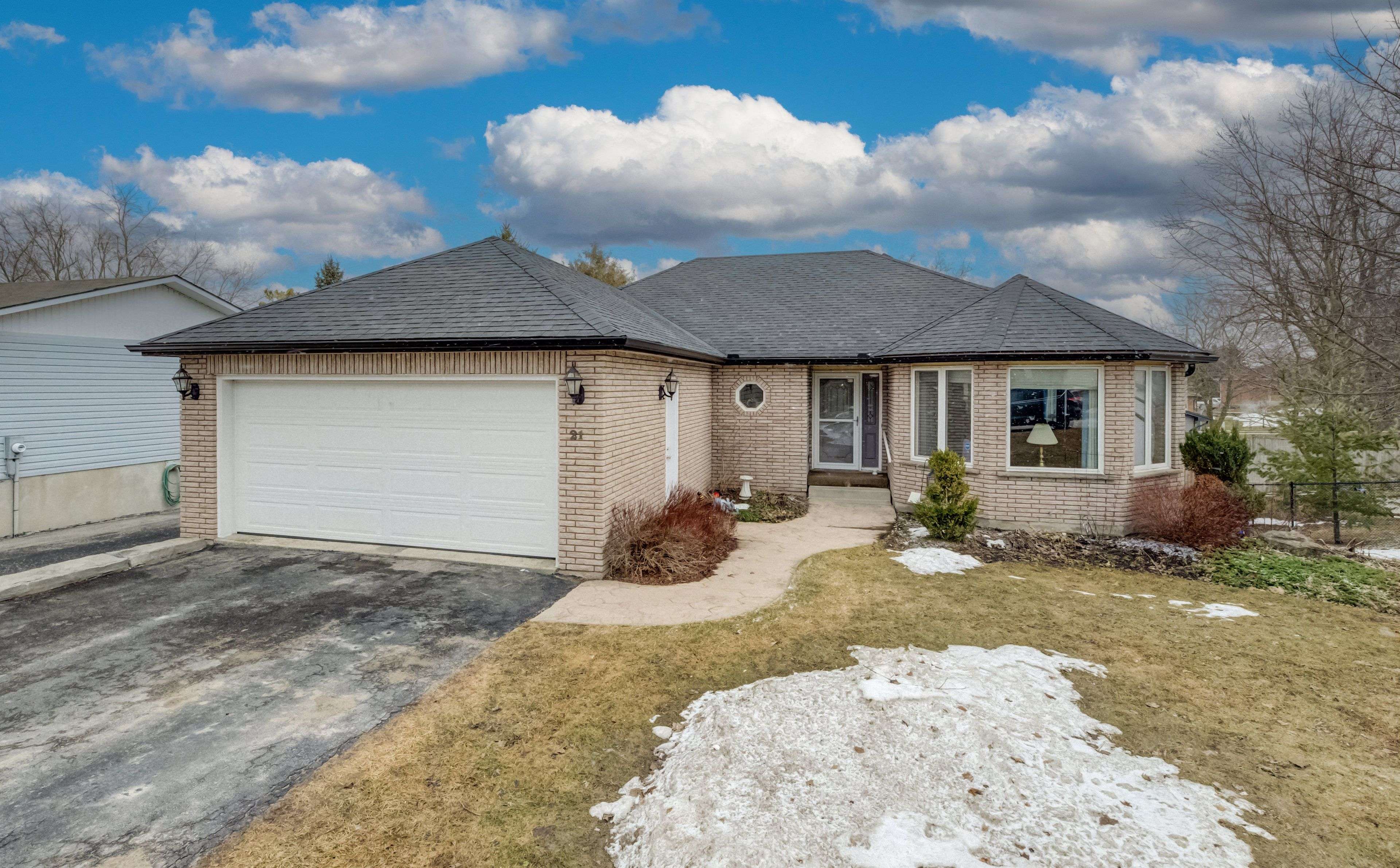 21 Union ST, Mapleton, ON N0G 1P0