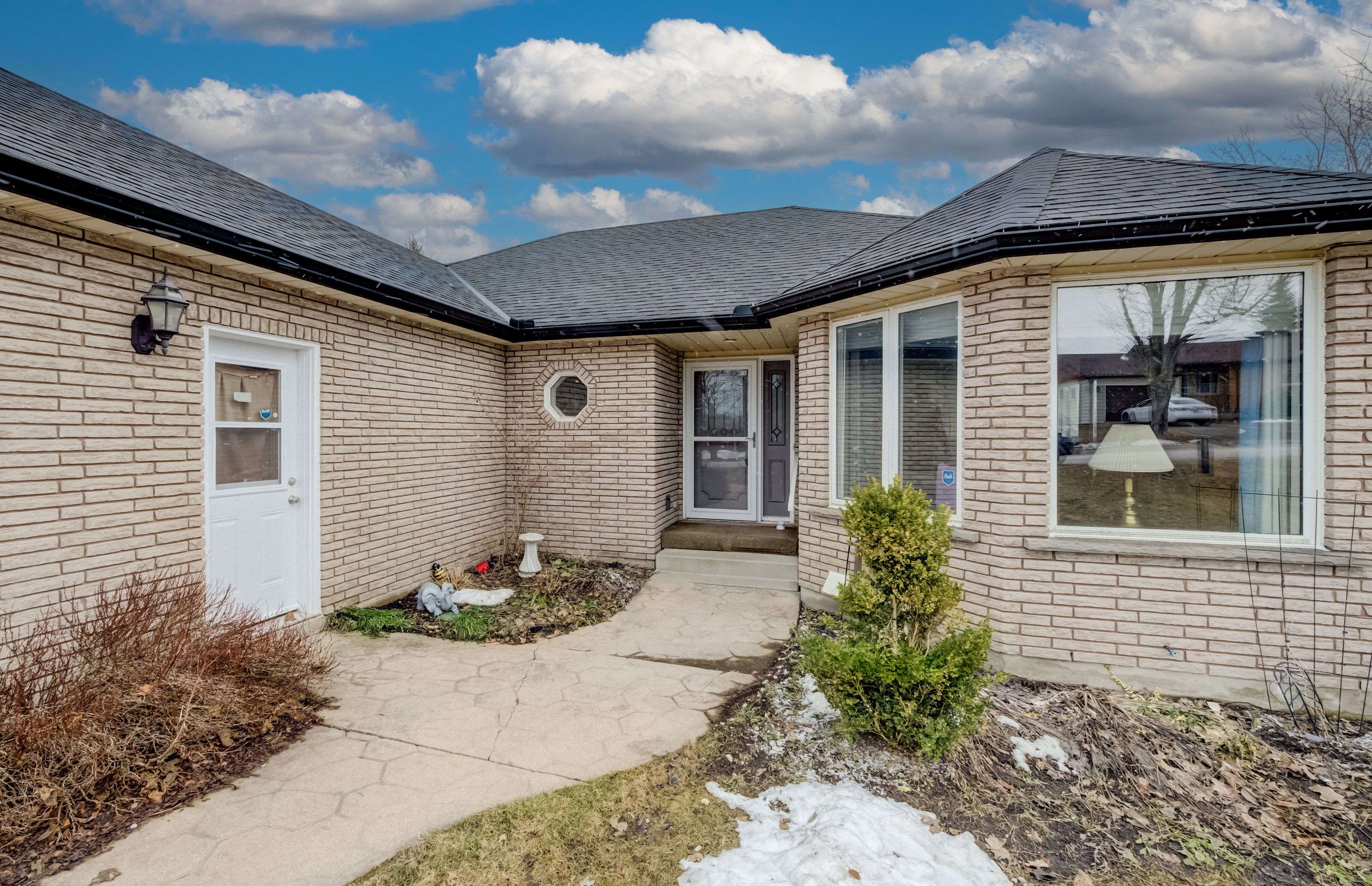 21 Union ST, Mapleton, ON N0G 1P0