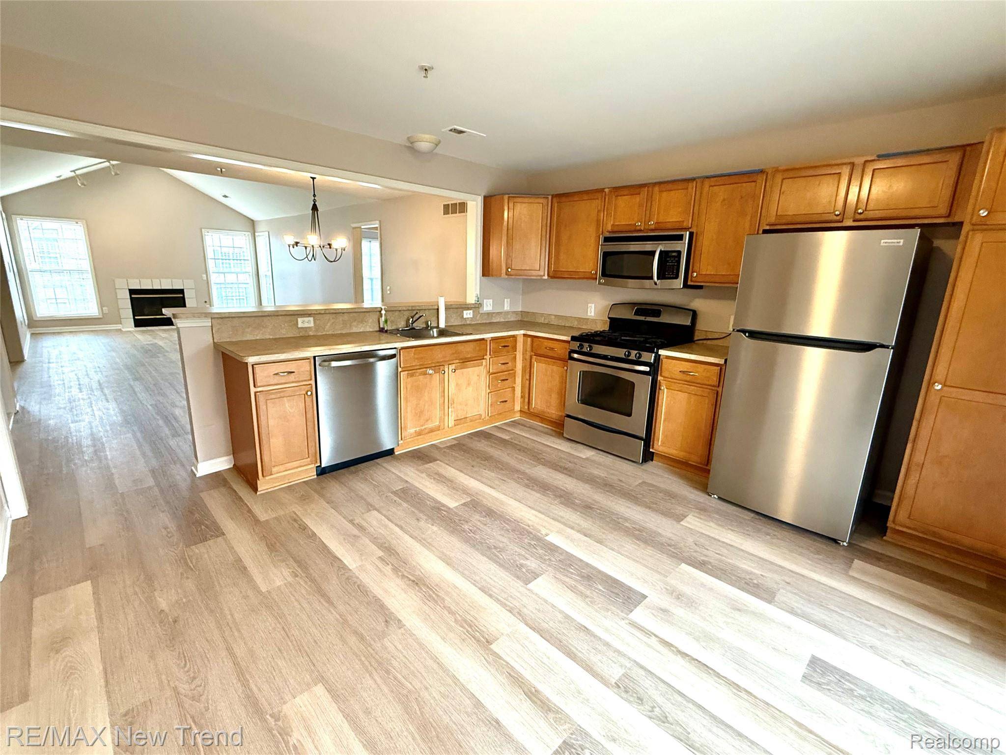 28439 CARLTON WAY, Novi, MI 48377