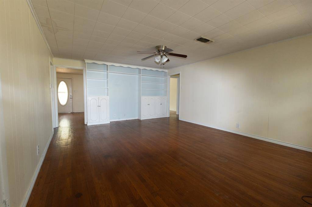 2010 4th Street, Brownwood, TX 76801
