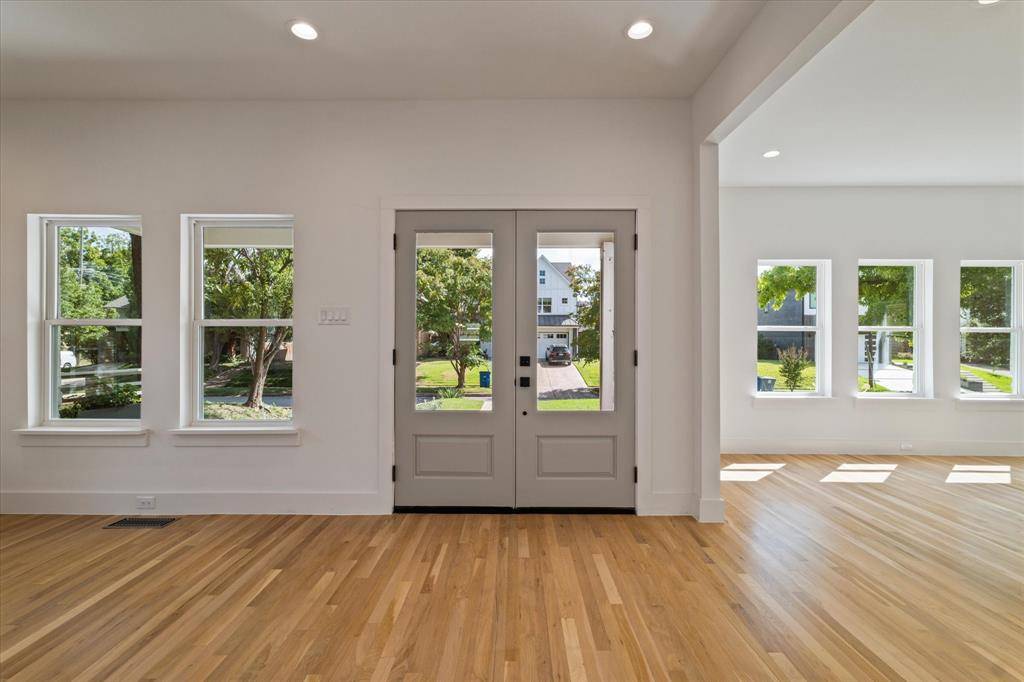 6255 Belmont Avenue, Dallas, TX 75214