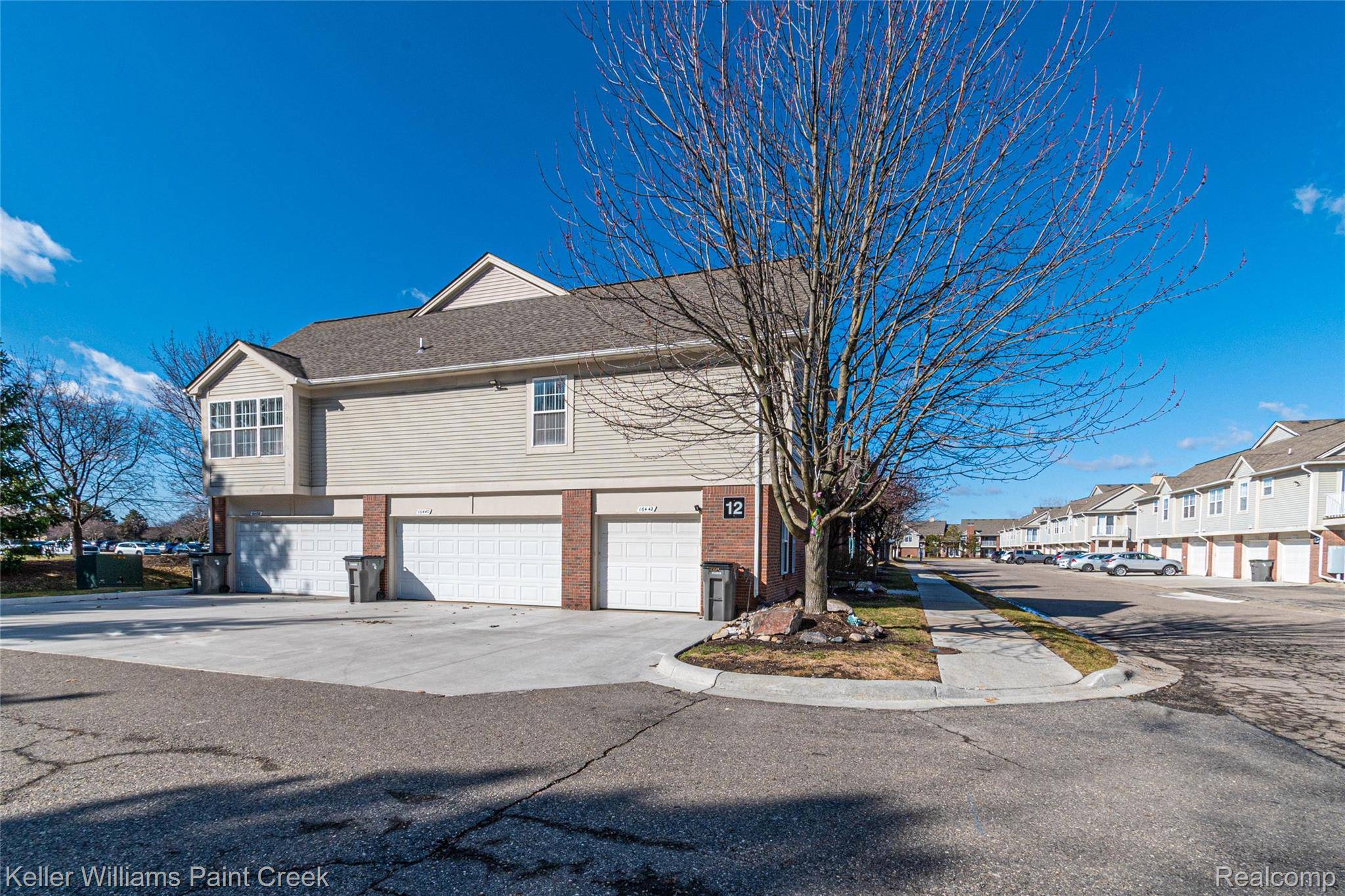 16442 Claremont DR S #126, Clinton Charter Township, MI 48038