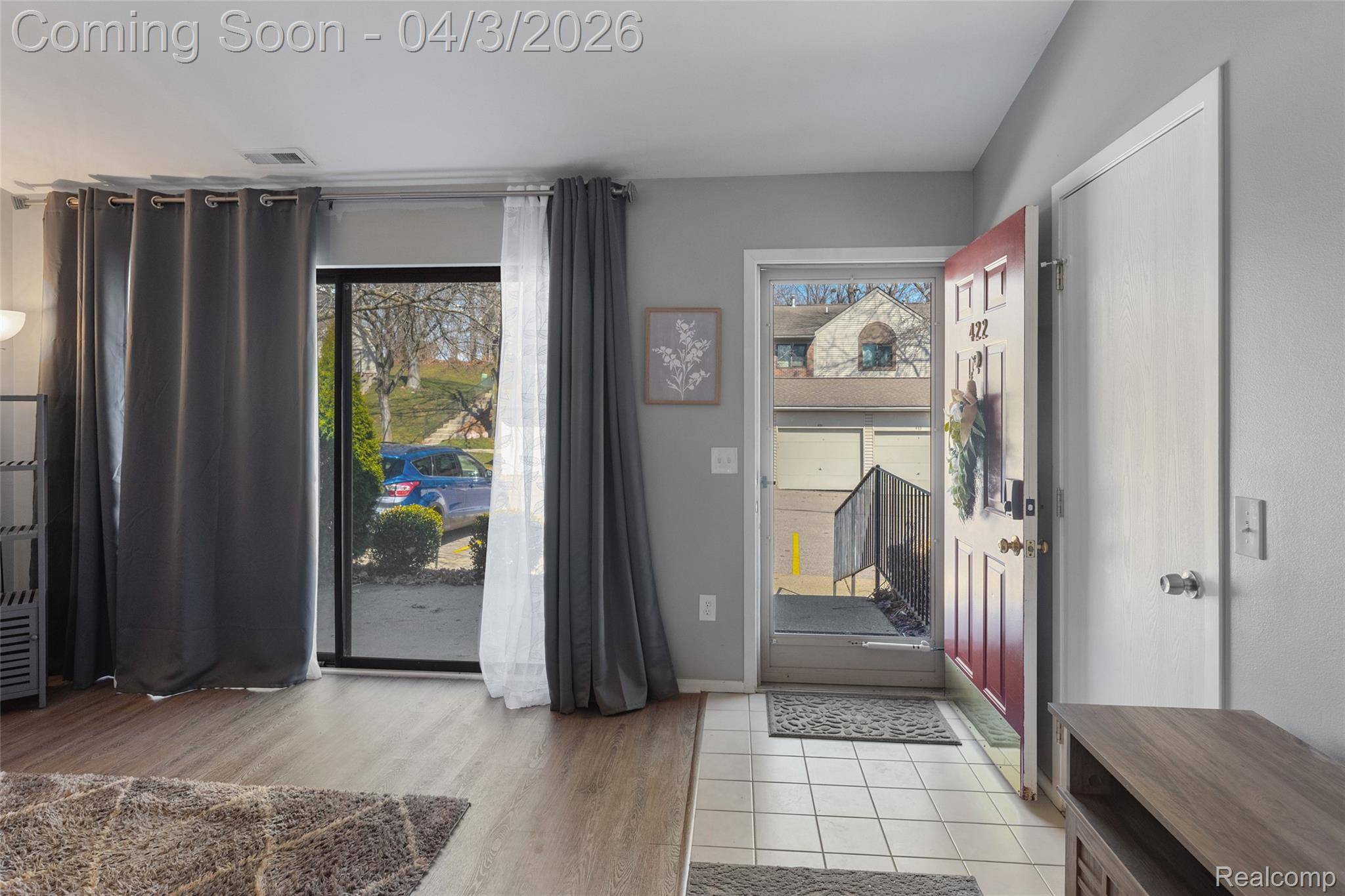 422 Water Tower CIR, Brighton, MI 48116