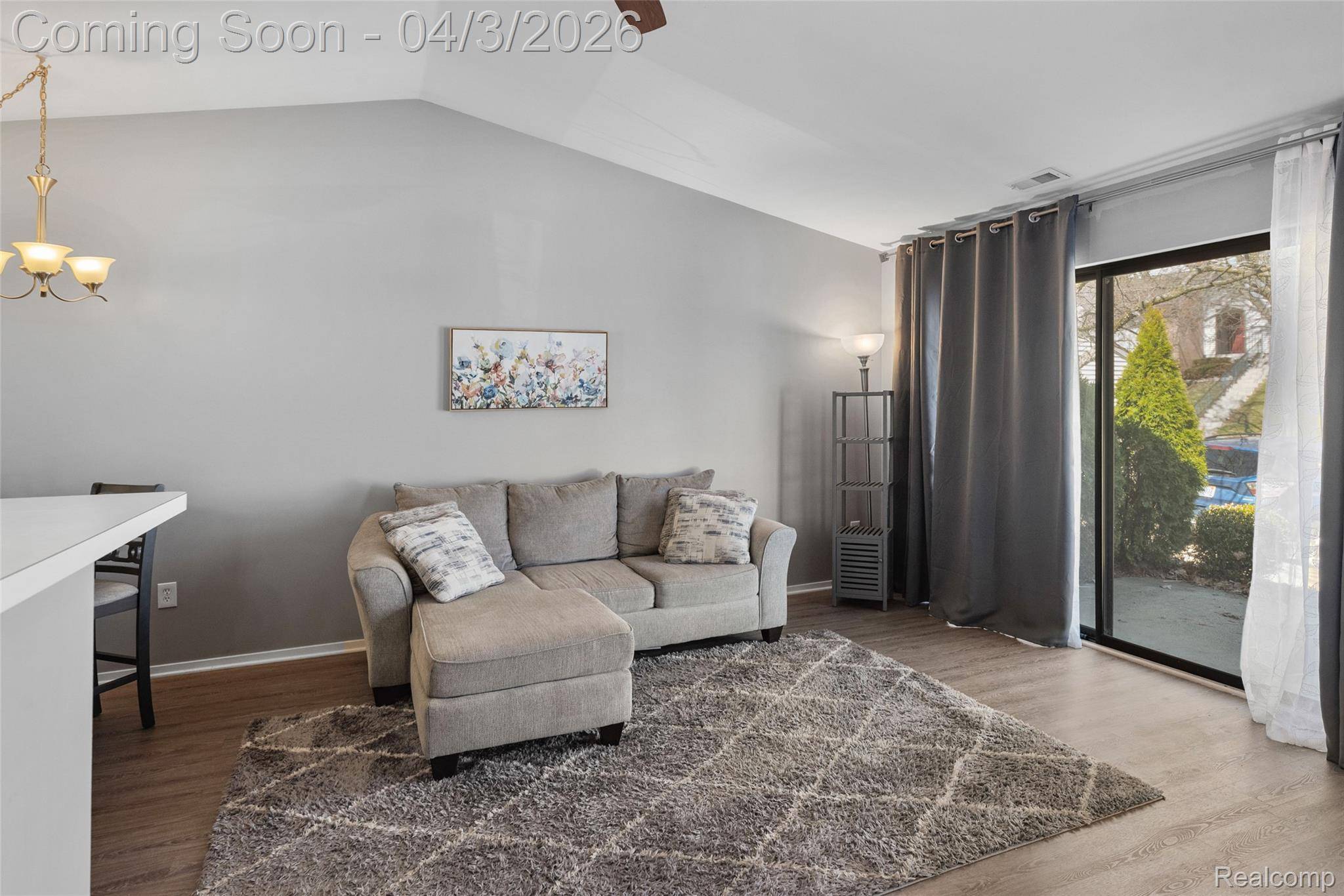 422 Water Tower CIR, Brighton, MI 48116