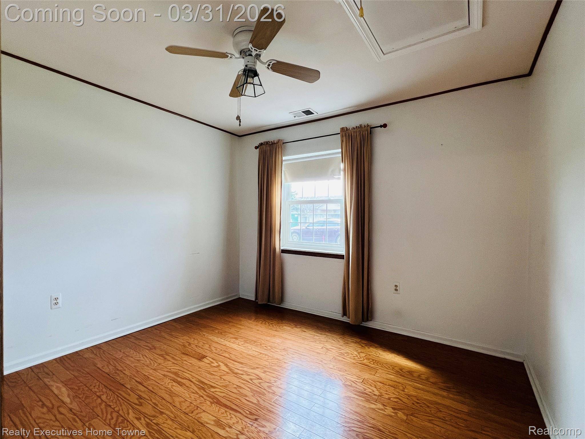 25860 Lira LN #5, Warren, MI 48089