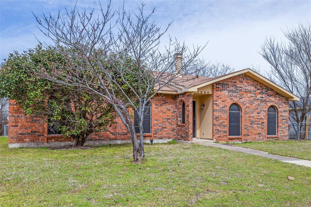 1906 Stockton Trail, Grand Prairie, TX 75052