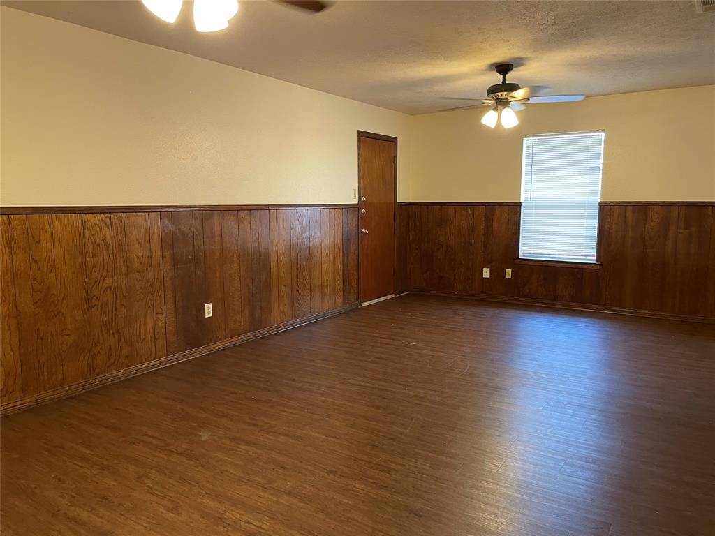 123 EVELYN Street, Desoto, TX 75115