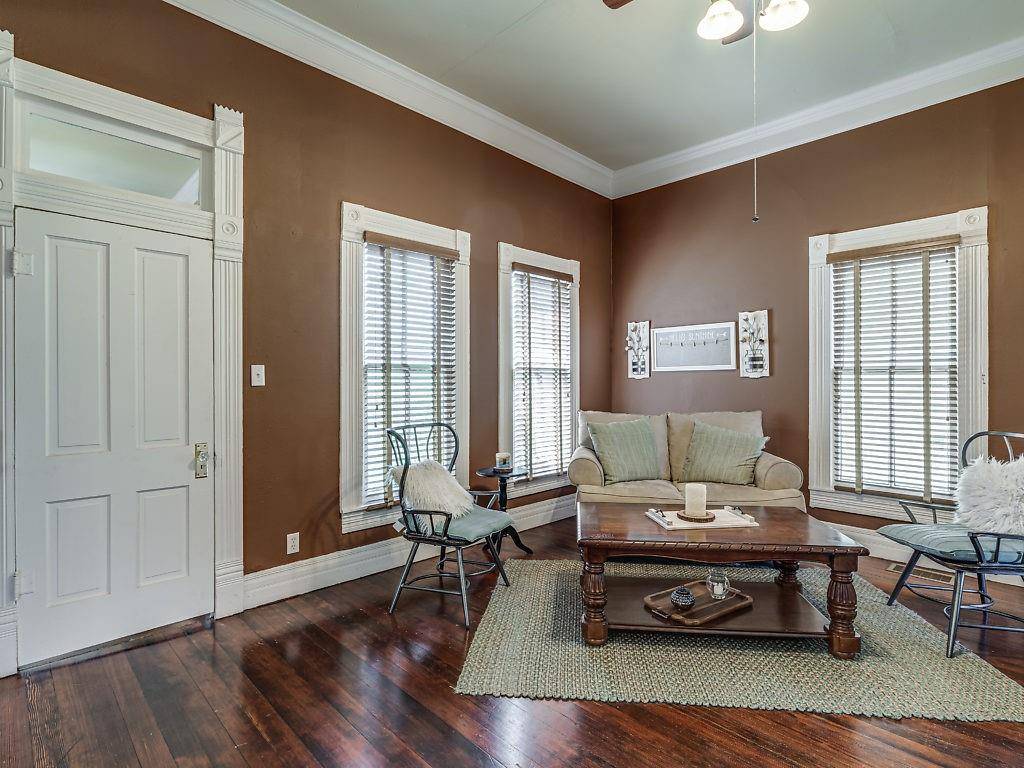 617 W Main Street, Midlothian, TX 76065