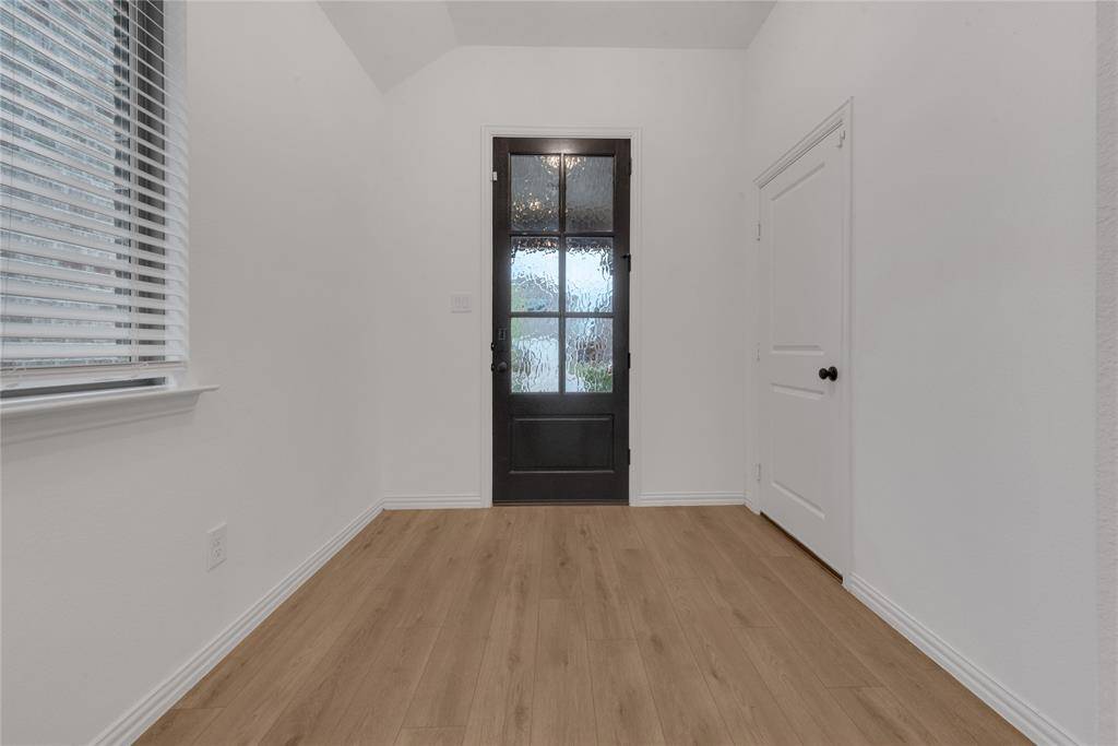 529 Waterhouse Lake Drive, Anna, TX 75409