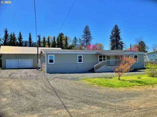 591 SE CARROL ST, Winston, OR 97496