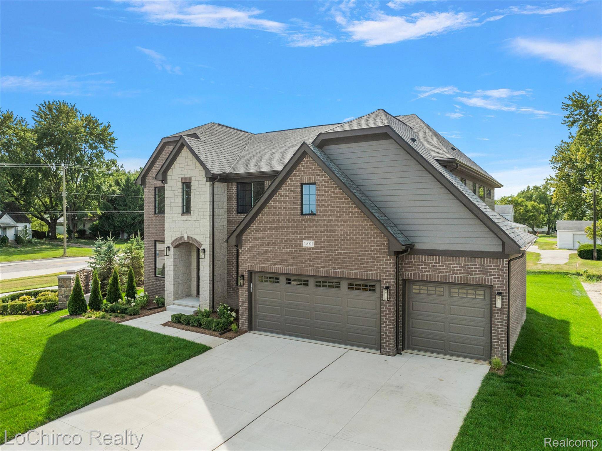 49579 Langford DR, Macomb Township, MI 48044