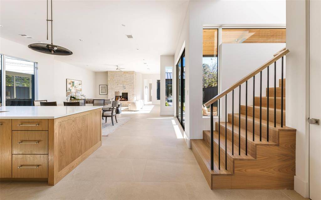 7410 Kenwell Street, Dallas, TX 75209